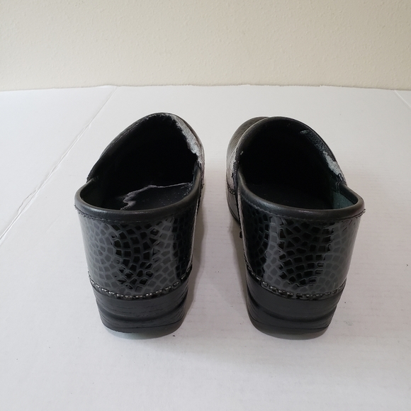 Dansko Colorful Print Texture Glossed Leather Slip-Resistant Clog Mules Size 39 - Picture 5 of 13